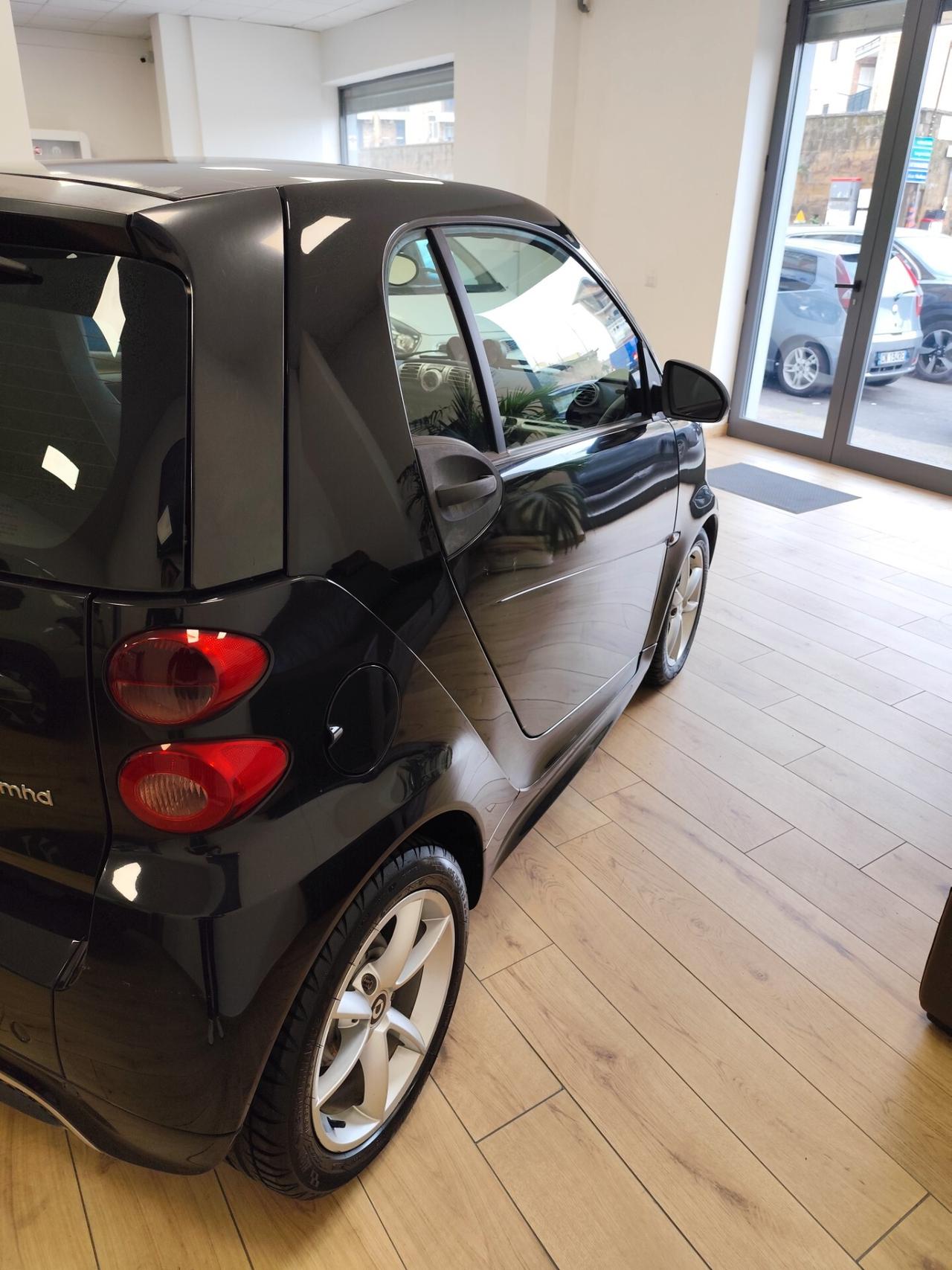 Smart ForTwo 1000 52 kW MHD coupé passion