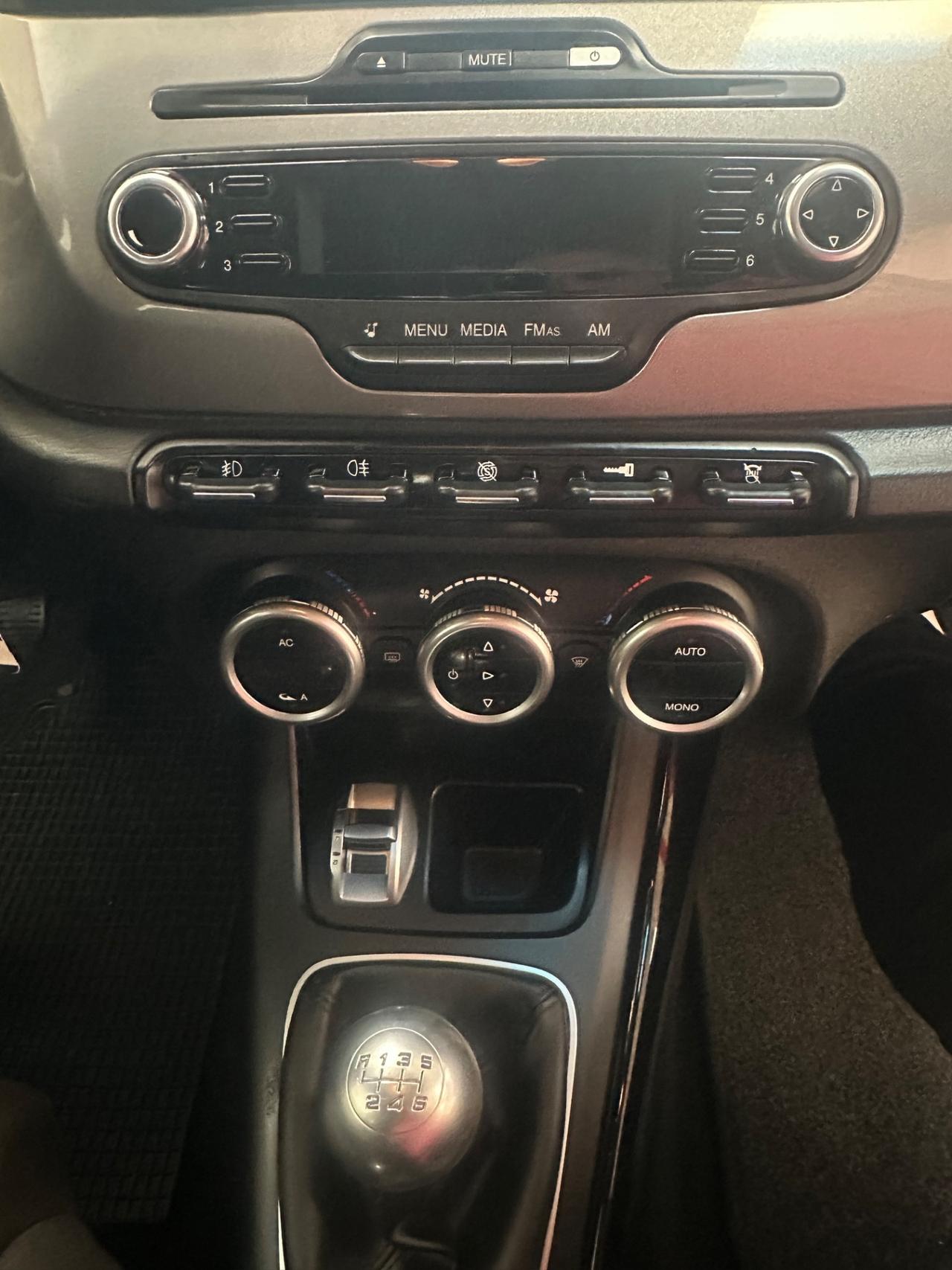 Alfa Romeo Giulietta 1.6 JTDm-2 105 CV Distinctive