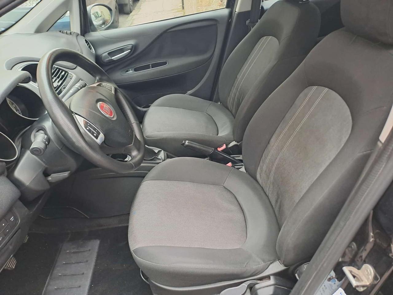 Fiat Punto 1.3 MJT 85 CV 5 porte