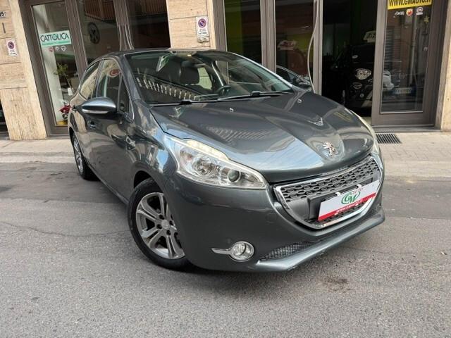 Peugeot 208 1.4 HDi 68 CV 5 porte Allure