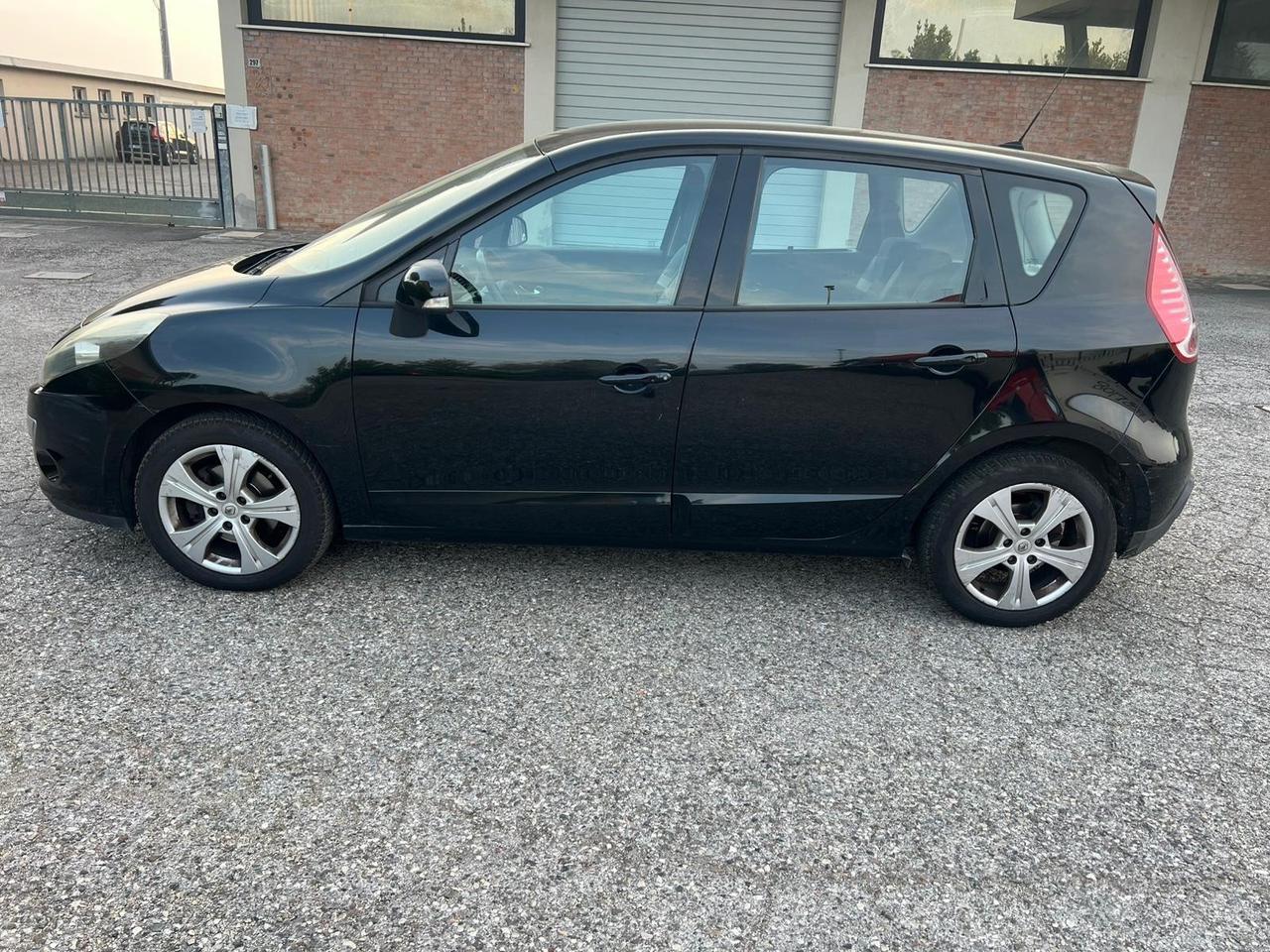 Renault Scenic Scénic X-Mod 1.5 dCi 110CV EDC Dynamique