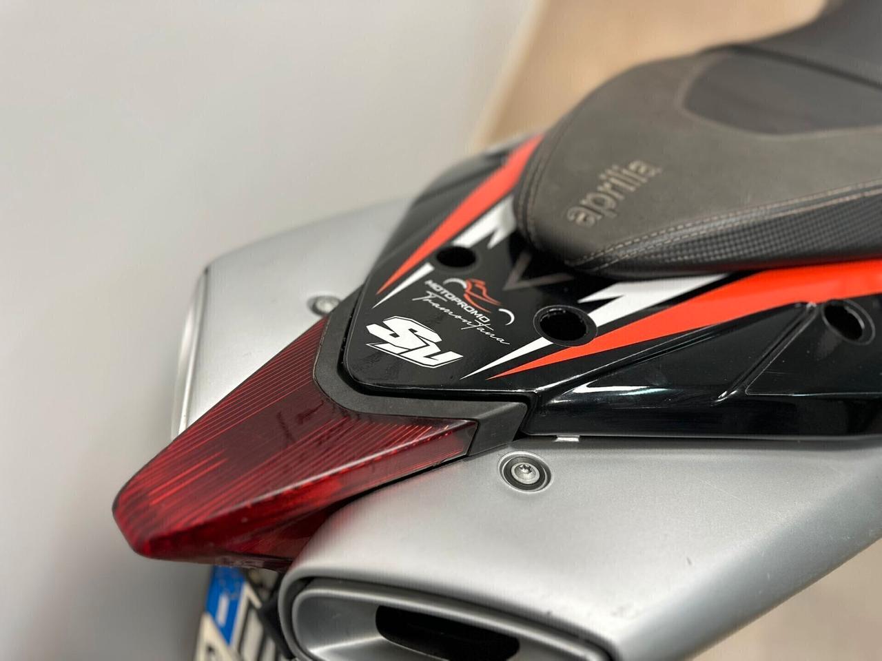 APRILIA DORSODURO 750 FACTORY 2011 DA 99€ AL MESE