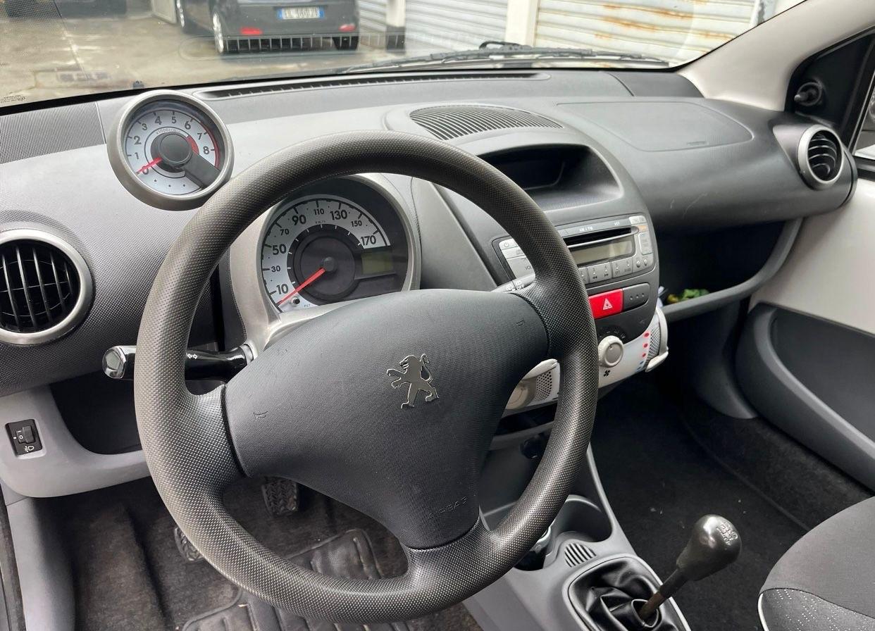 Peugeot 107 1.0 68CV 5p. Plaisir