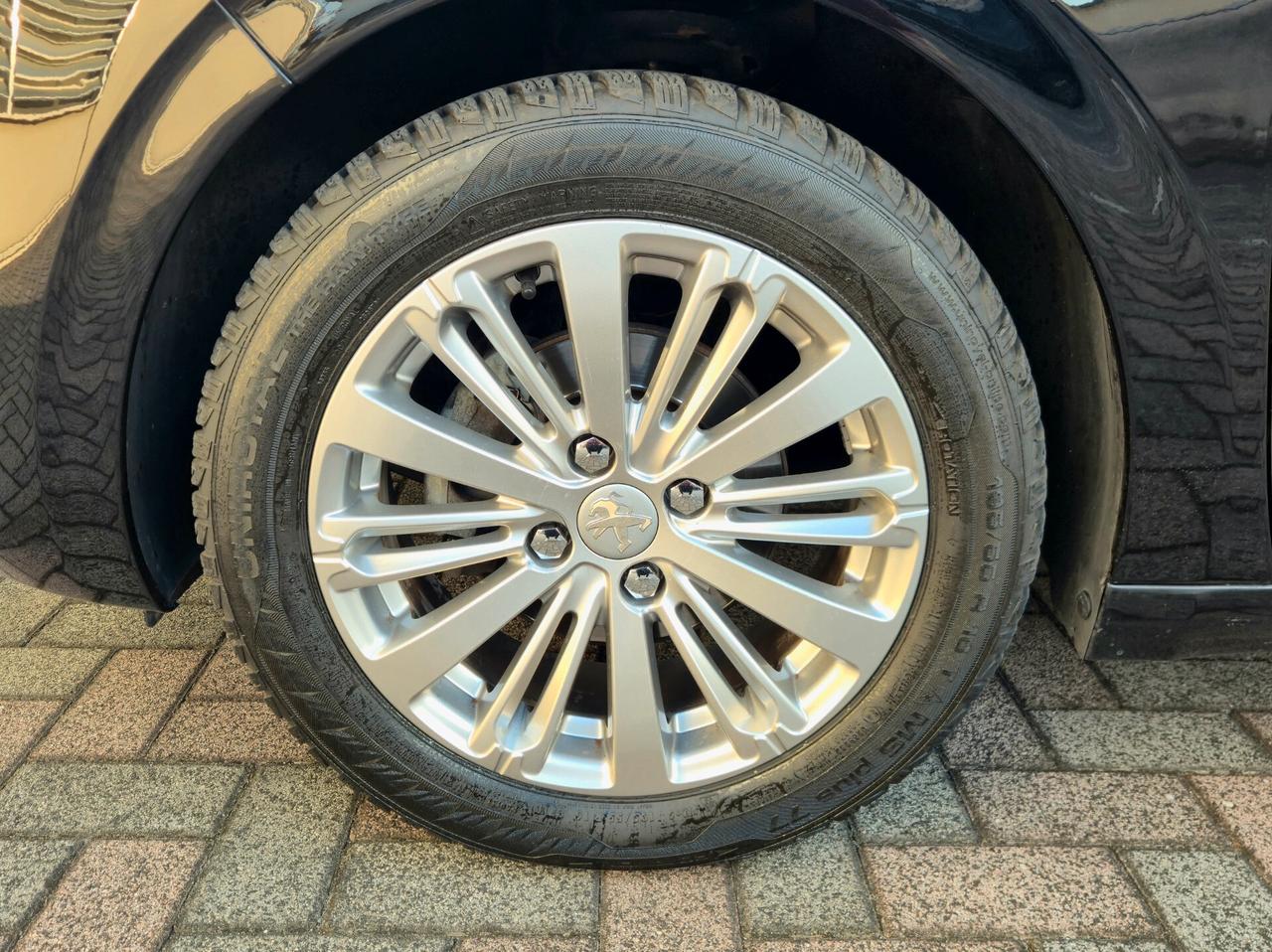 Peugeot 208 PureTech 82 5 porte Active