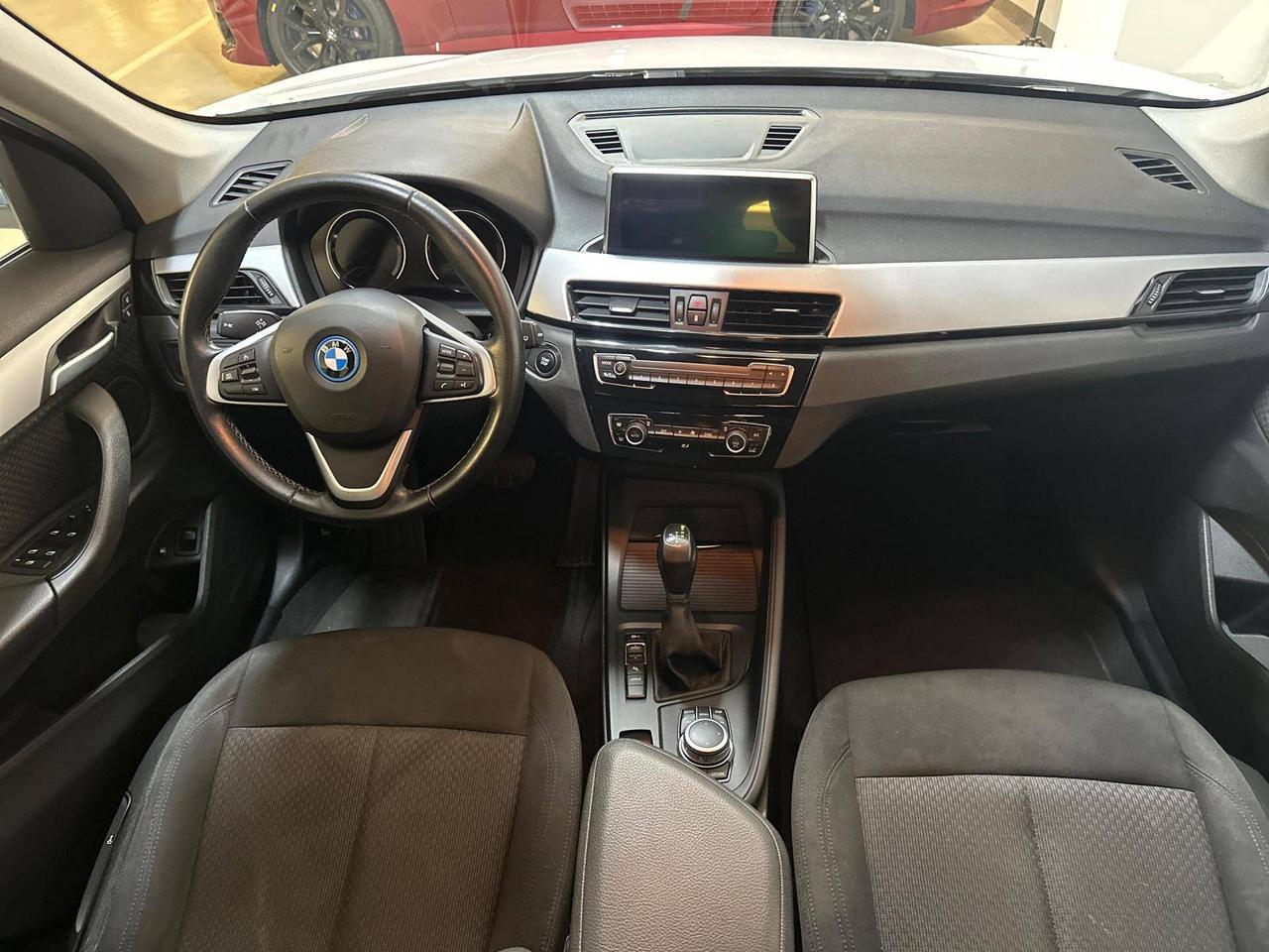 BMW X1 xDrive25e Advantage
