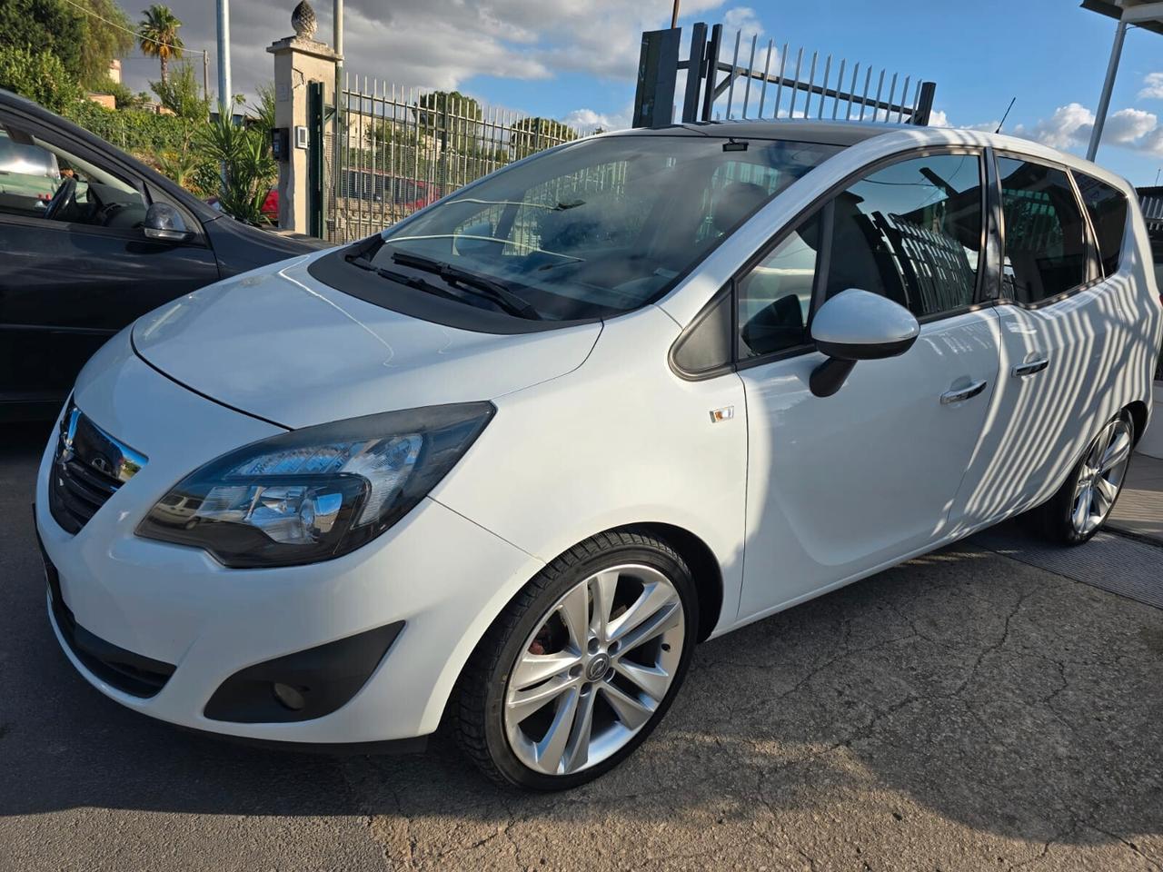 Opel Meriva 1.7 CDTI 110CV b-color Panoramic