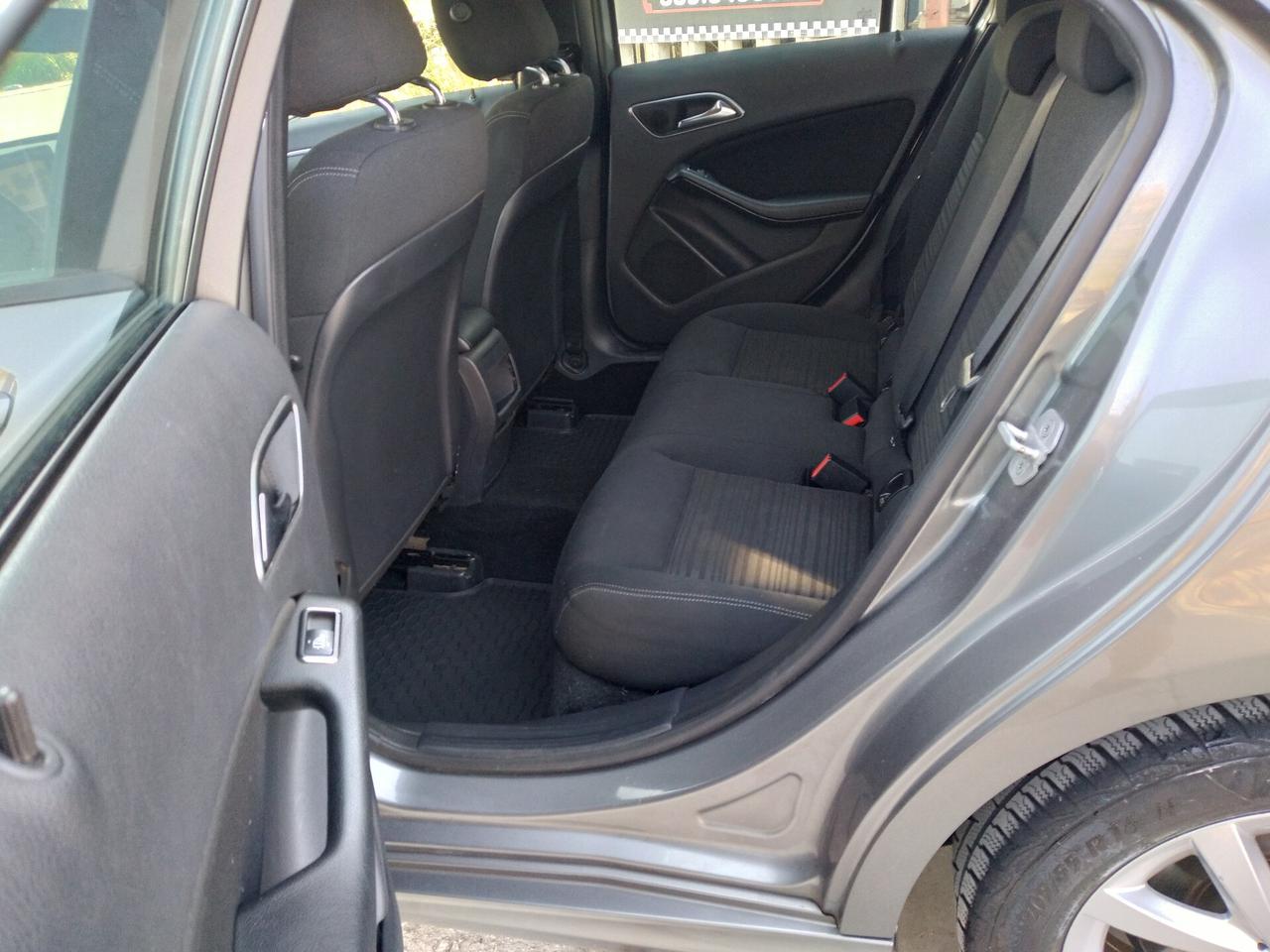 Mercedes-benz A 200 CDI BlueEFFICIENCY Executive