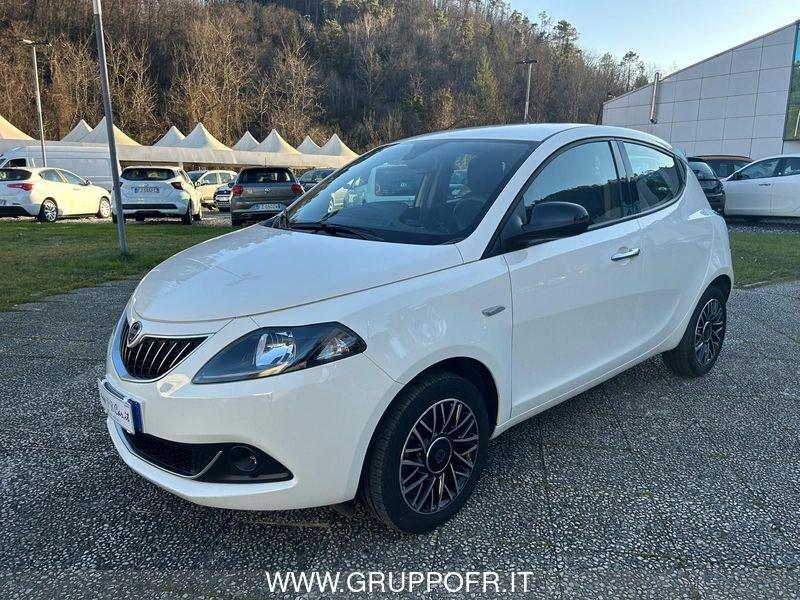 Lancia Ypsilon 1.0 FireFly 5 porte S&S Hybrid Platino