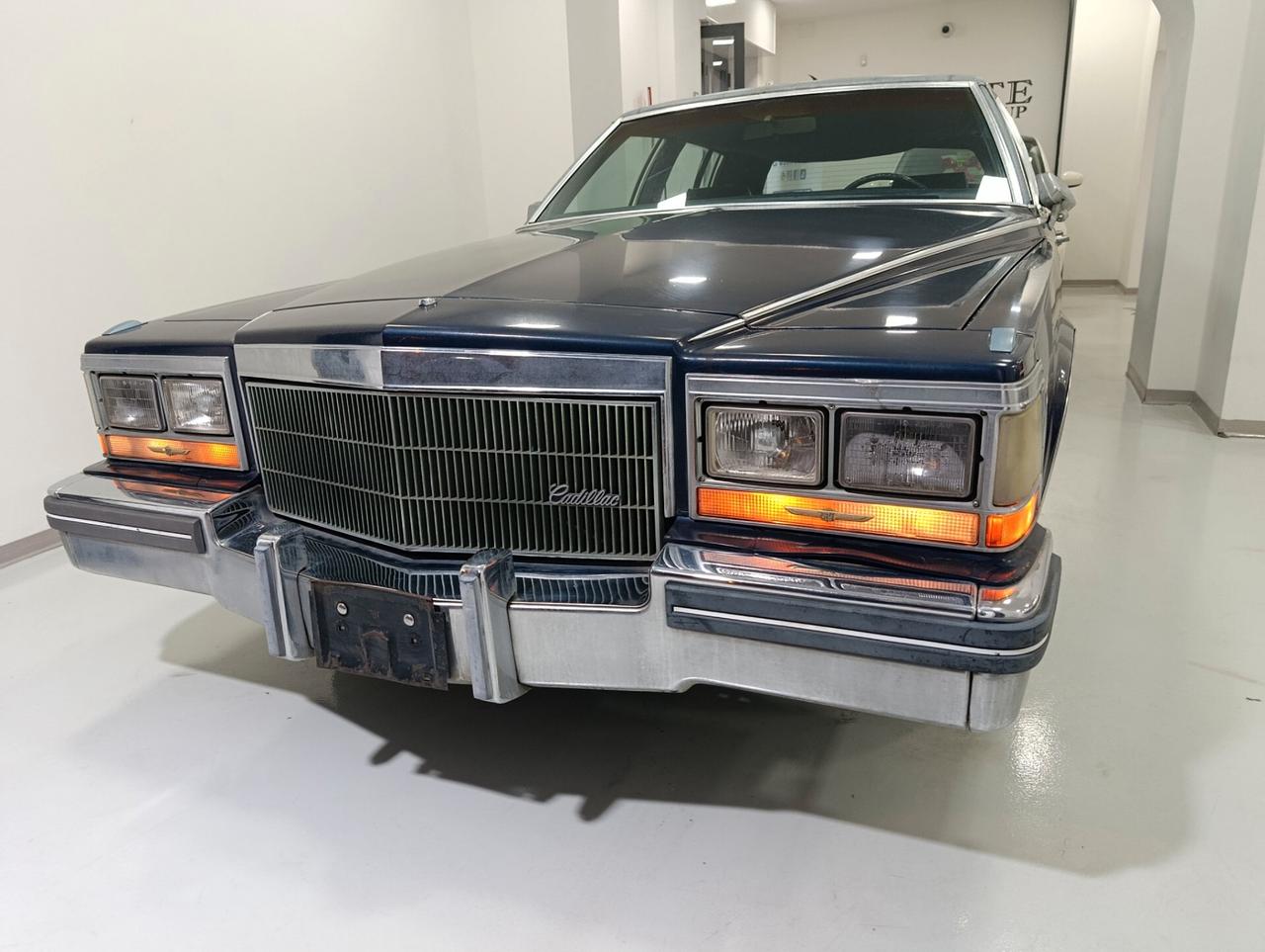 Cadillac Fleetwood Brougham 4.1 V6