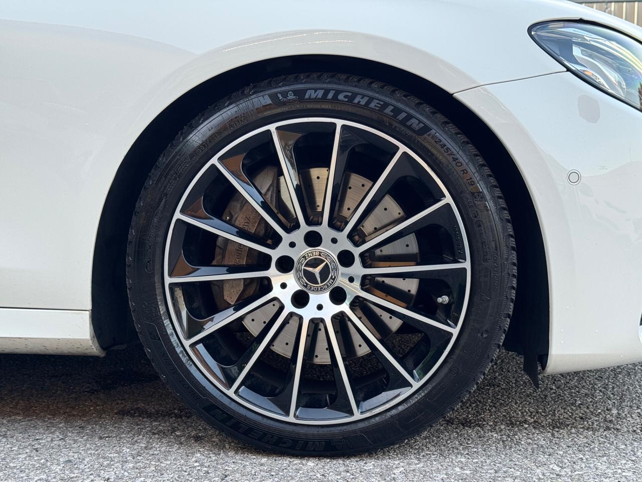 Mercedes-Benz E 350 4MATIC AIR-MATIC 258CV