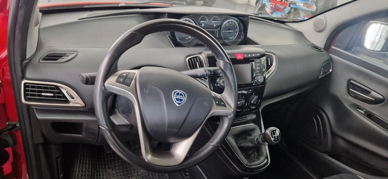 Lancia Ypsilon 1.2 69 CV 5 porte GPL Ecochic Gold