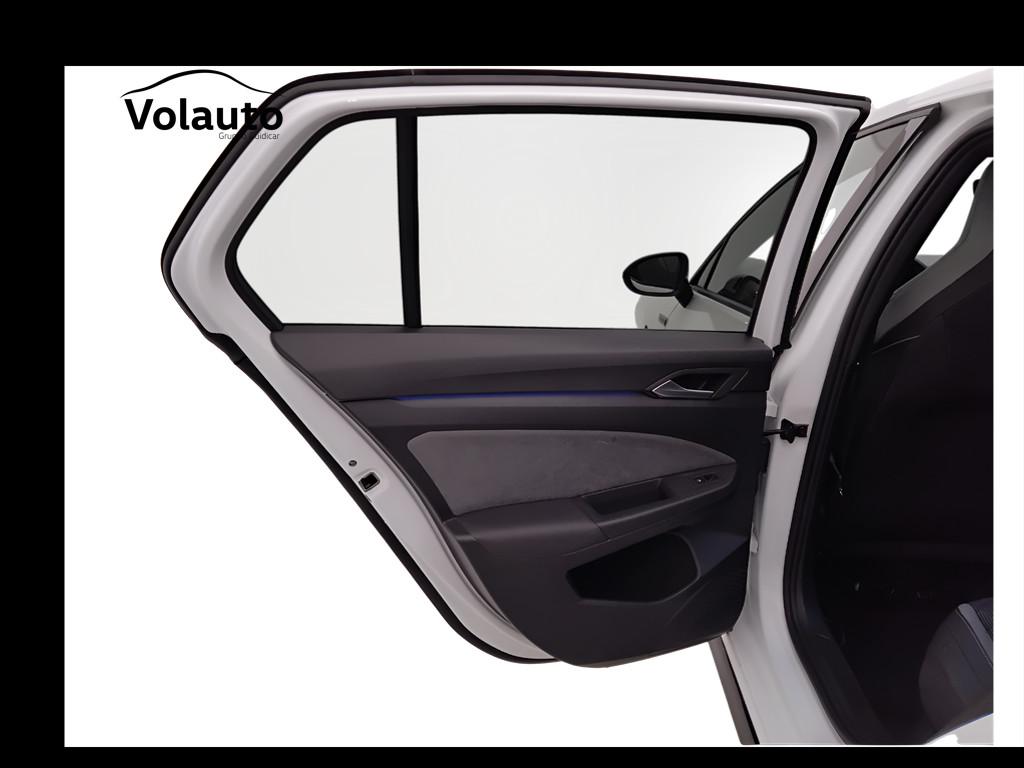 VOLKSWAGEN Golf VIII 2020 - Golf 1.5 tsi evo R-Line 130cv