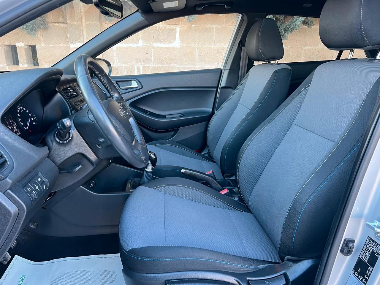 Hyundai i20 1.1 DIESEL 5 PORTE TETTO APRIBILE