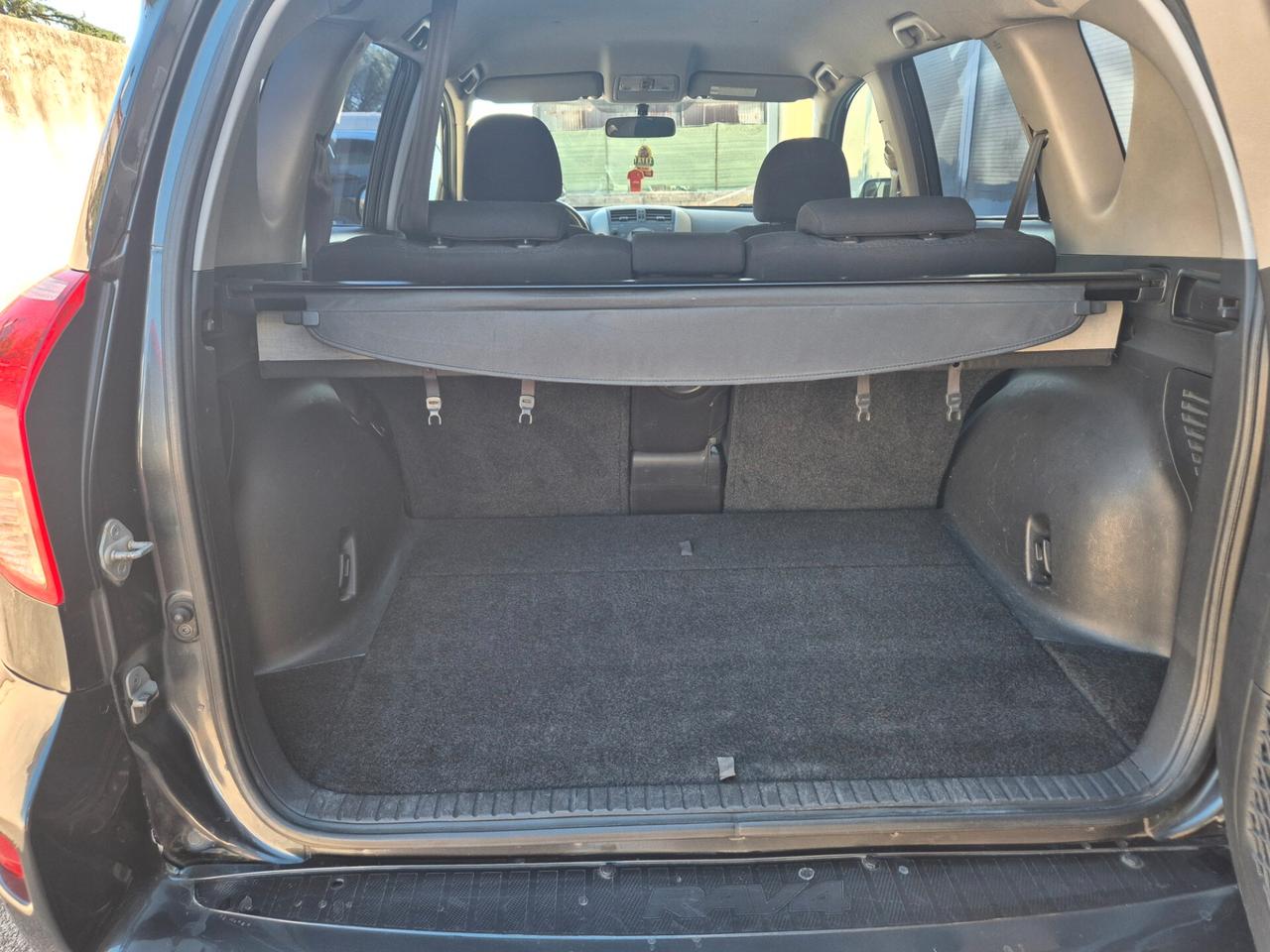 Toyota RAV 4 RAV4 2.2 D-4D 177 CV Luxury