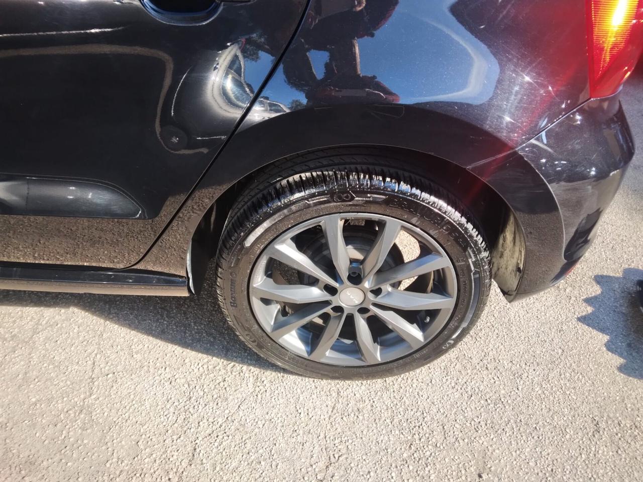 Volkswagen Polo 1.4 TDI Comfortline 2017