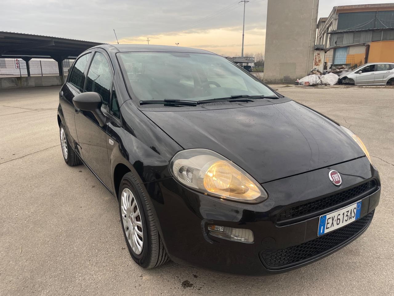 Fiat Punto 1.3 MJT 5 porte anno 2014 perfetta