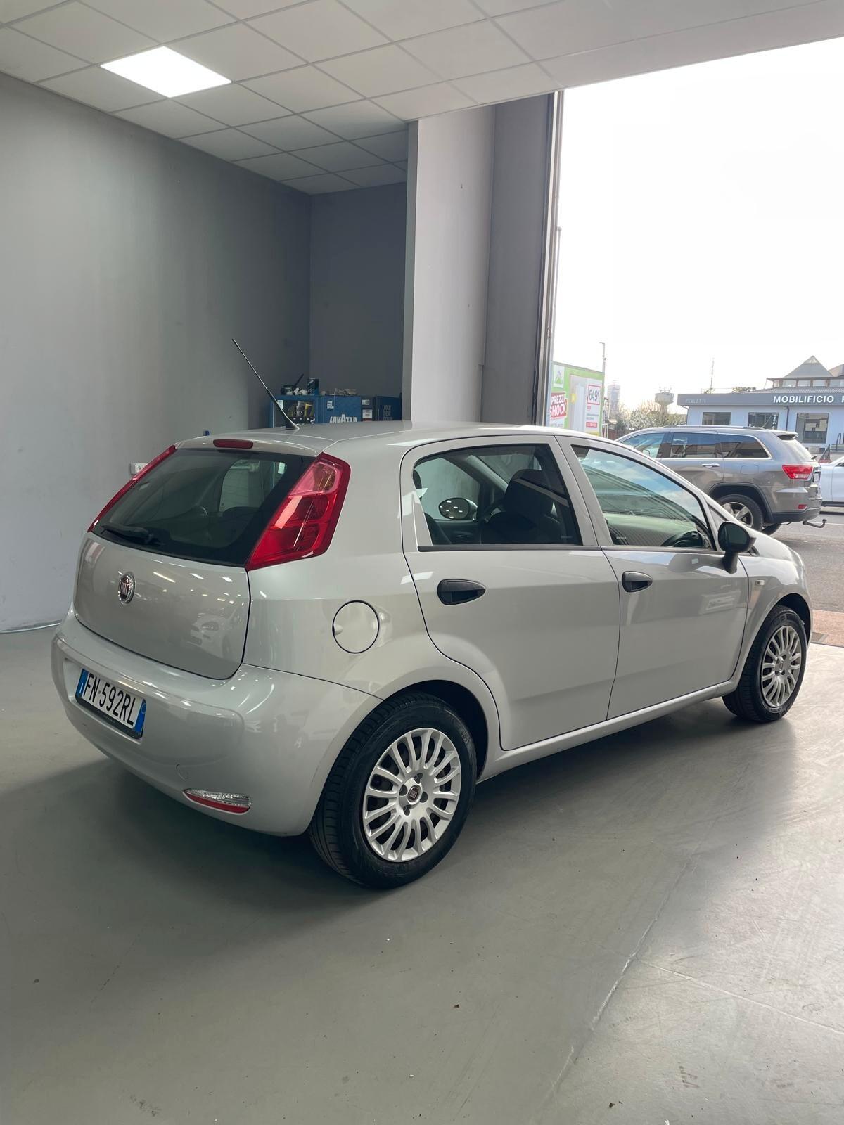 Fiat Punto 1.2 8V 5 porte Street