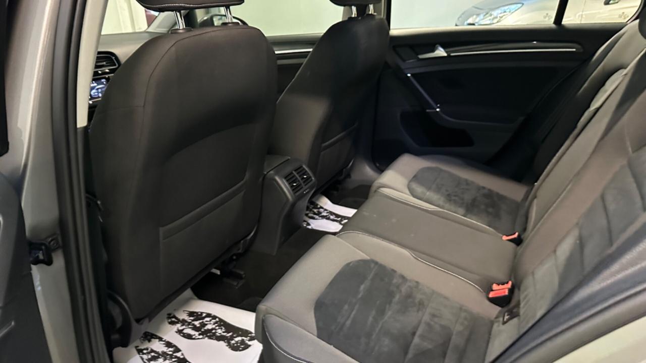 Volkswagen Golf 2.0 TDI 5p. Highline BlueMotion.o.k. neopatentati