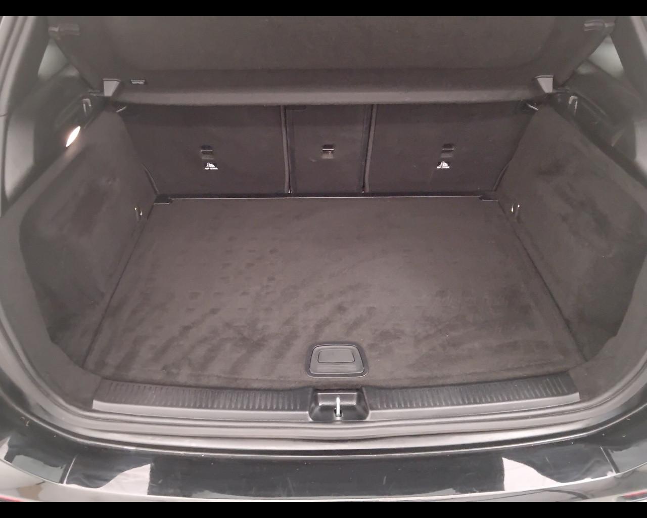 Mercedes-Benz Classe B - W247 2023 - B 180 d AMG Line Advanced Plus auto