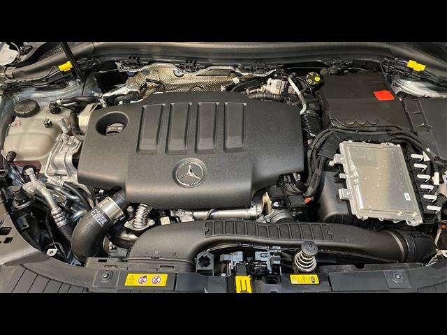 Mercedes-Benz GLA 180 D Progressive Advanced Plus 8G-DCT