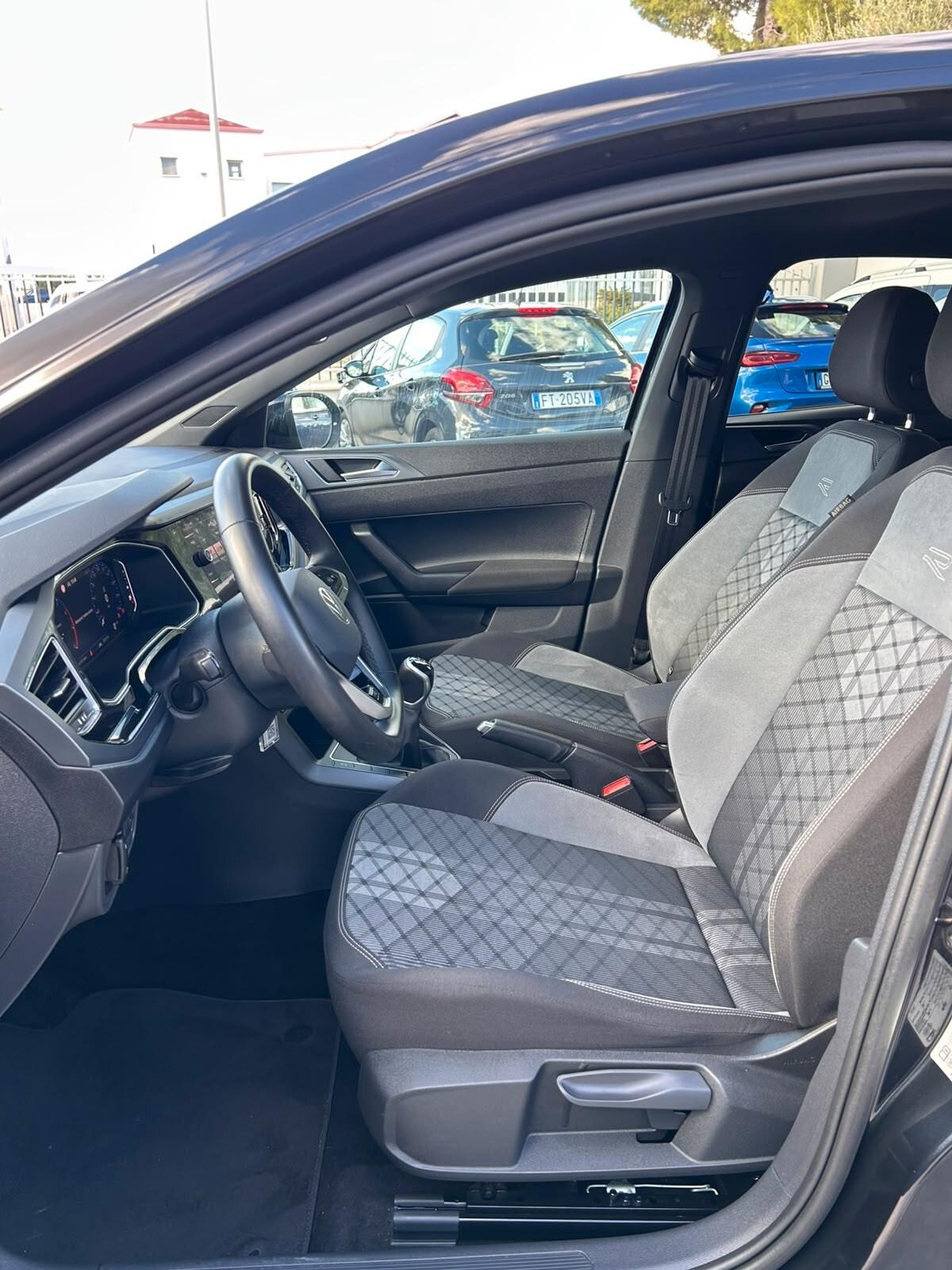 Volkswagen Taigo 1.0 TSI 115 CV R-Line