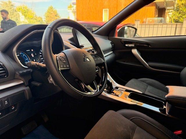 MITSUBISHI Eclipse Cross 2.4 MIVEC 4WD PHEV Instyle SDA Pack 0