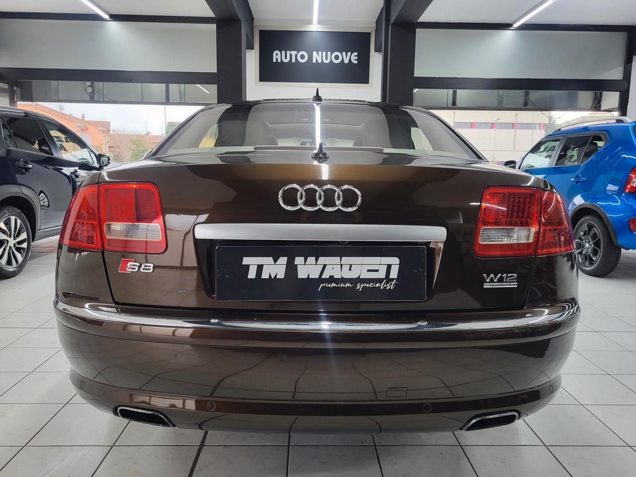 Audi A8 6.0 W12 quattro tiptronic