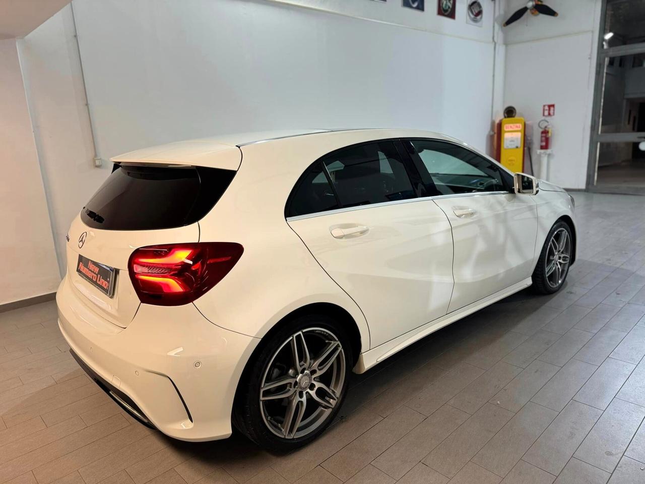 Mercedes-benz A 200 Mercedes Classe A200 CDI 136cv Premium Amg 2017