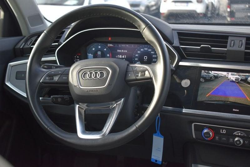 Audi Q3 35 TDI Business Advanced