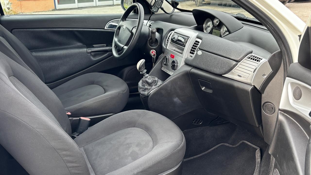 Lancia Ypsilon 1.4 Unyca Ecochic GPL