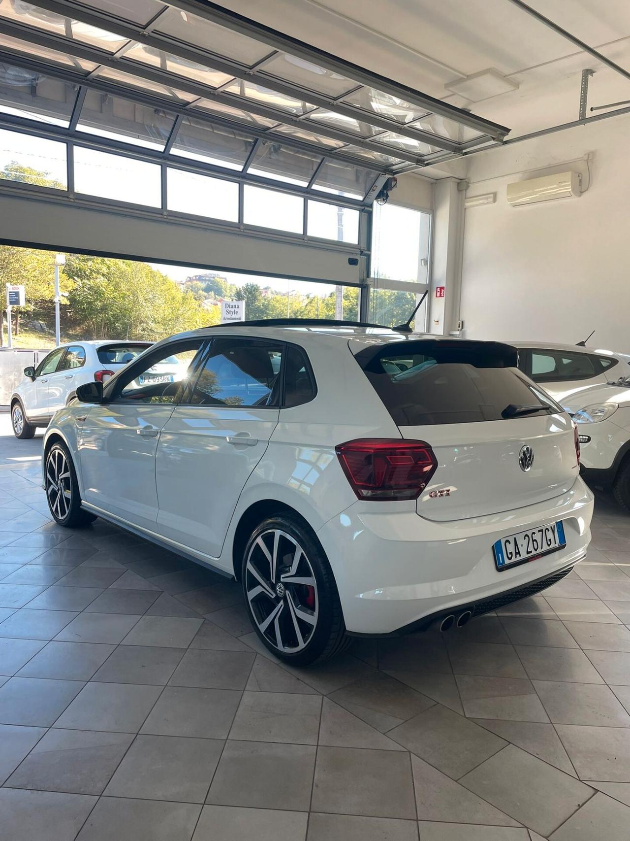 Volkswagen Polo 2.0 TSI DSG GTI BlueMotion Technology