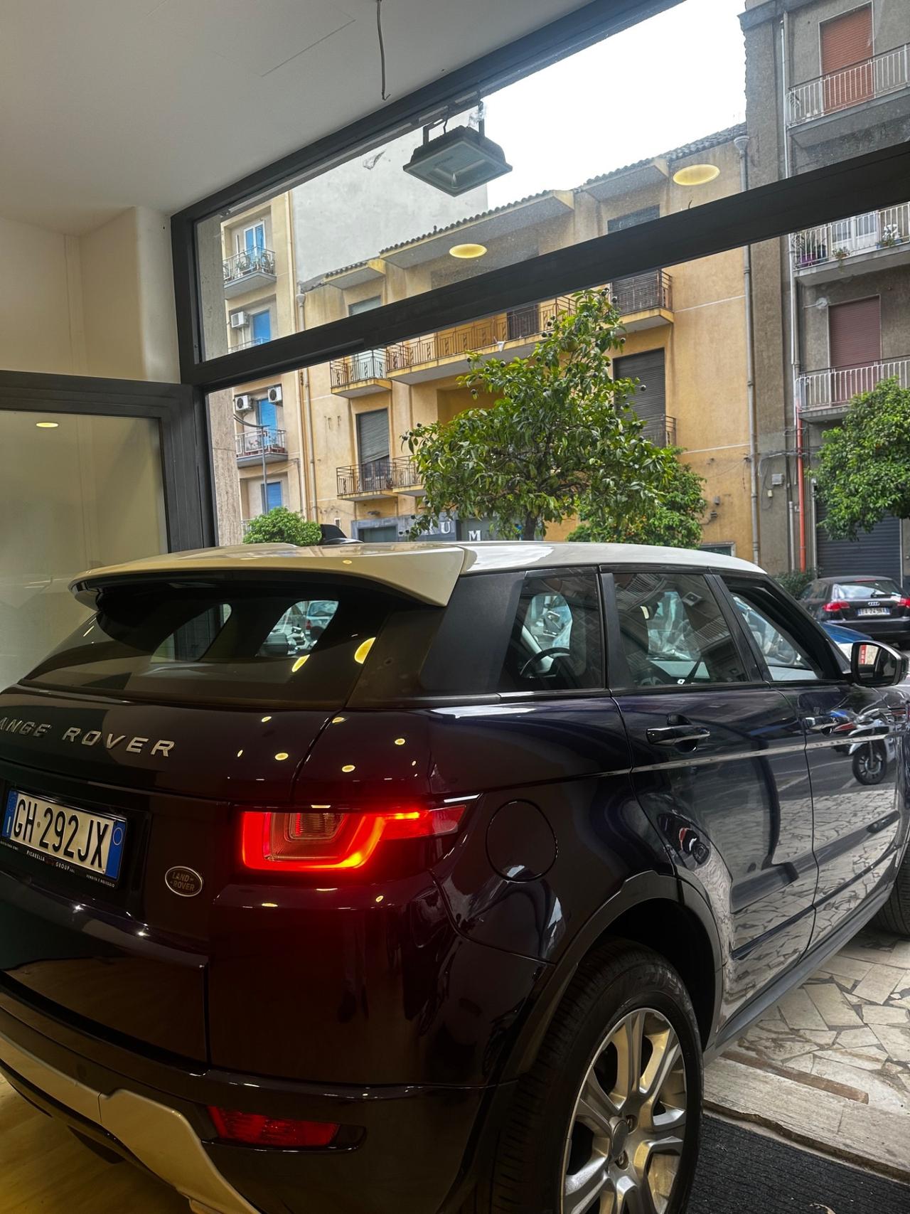 Land Rover Range Evoque 2.0 TD4 150 CV 5p. Business Edition