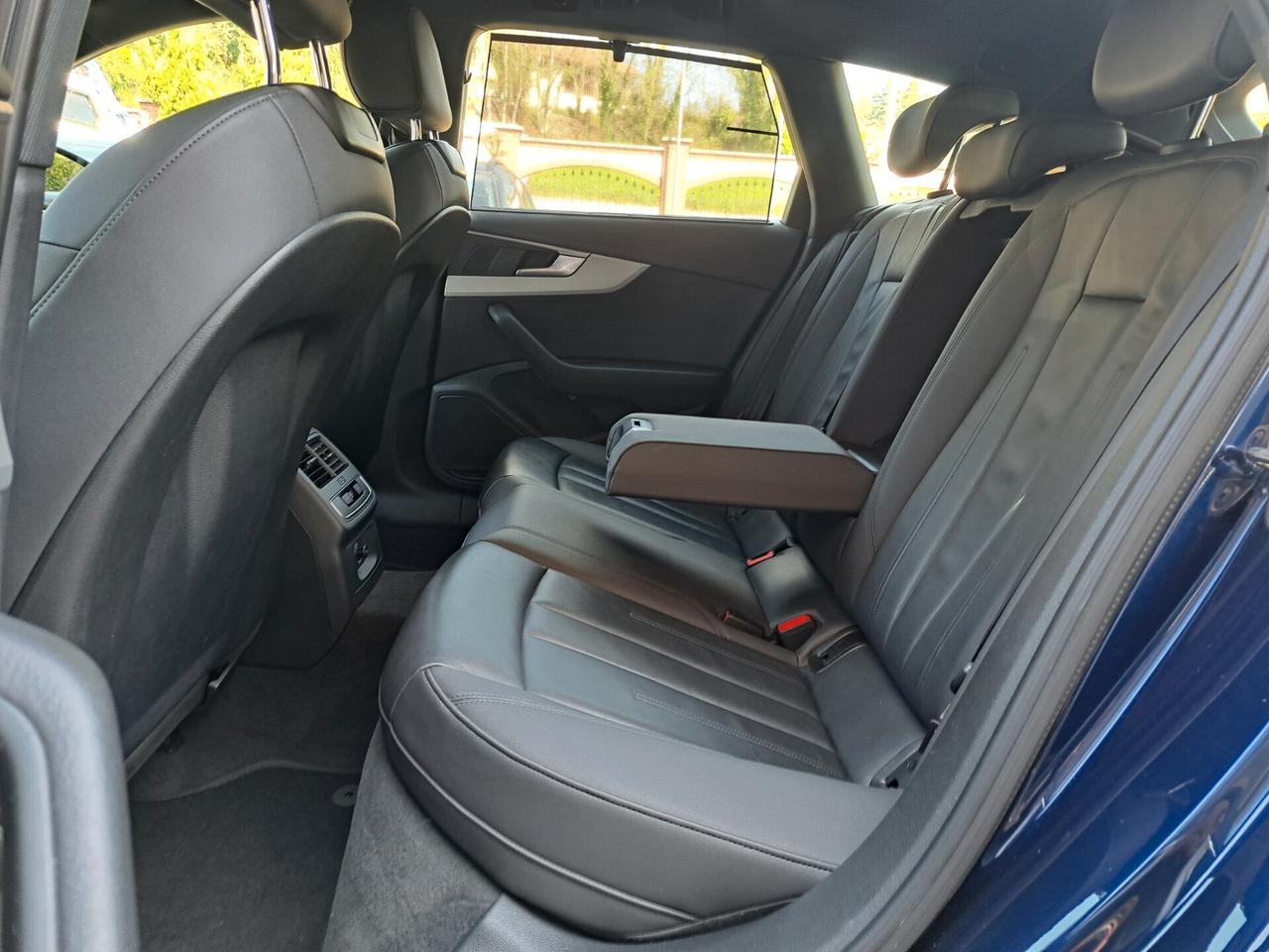 Audi A4 2.0 / 163CV IBRIDA / AUT/PERFETTA