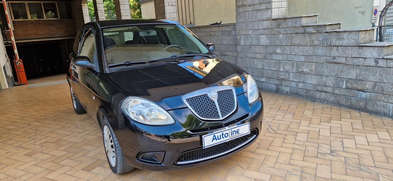 Lancia Ypsilon 1.3 MJT 75 CV Oro
