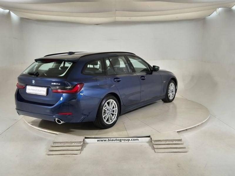 BMW Serie 3 G21 2022 Touring 320e Touring auto