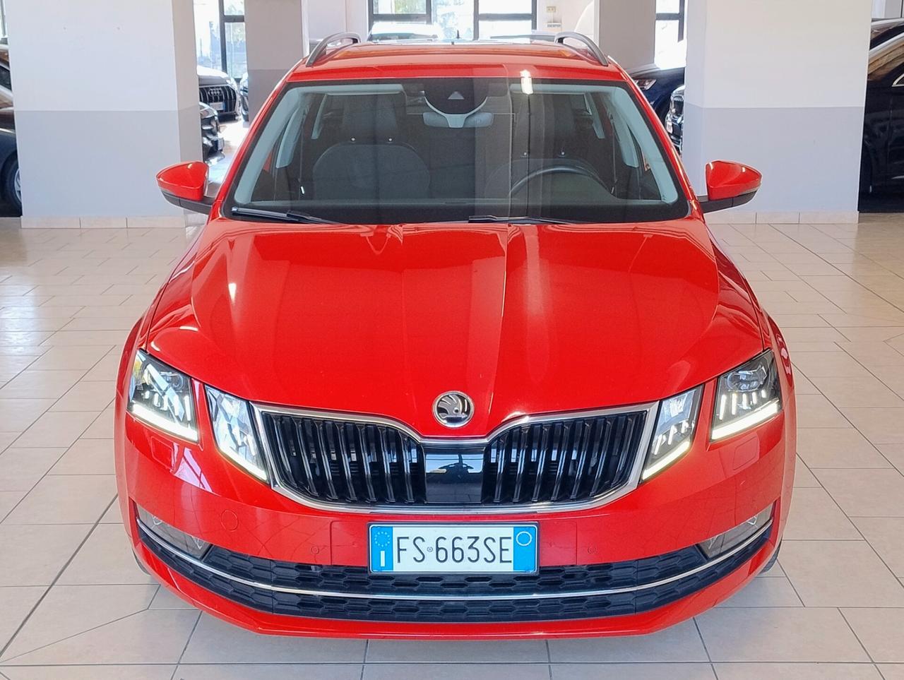 SKODA Octavia 2.0 TDI DSG Wagon STYLE CARPLAY FULL LED ALCANTARA