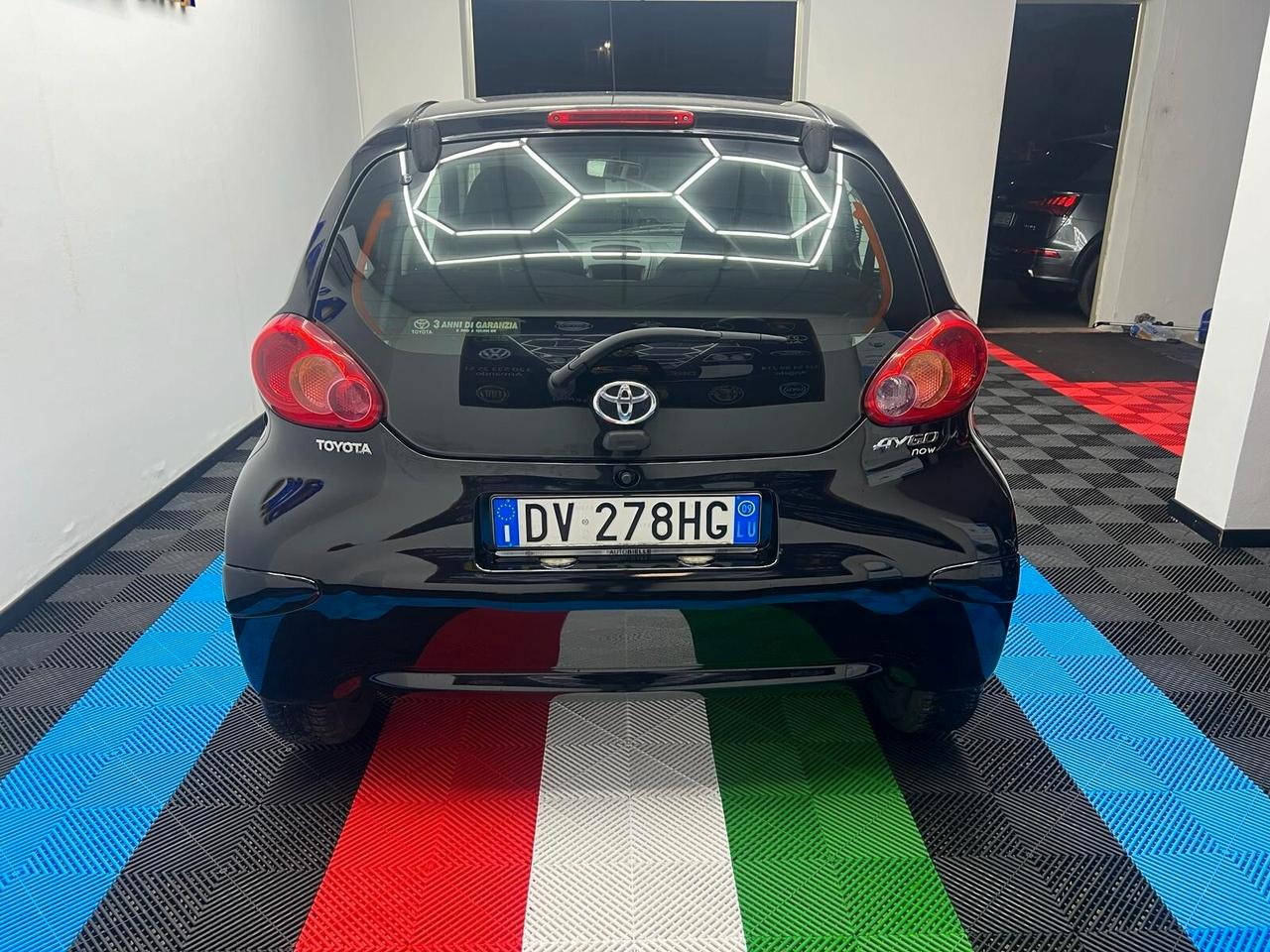 Toyota Aygo 1.0 12V VVT-i 5 porte -OK Neopatentati