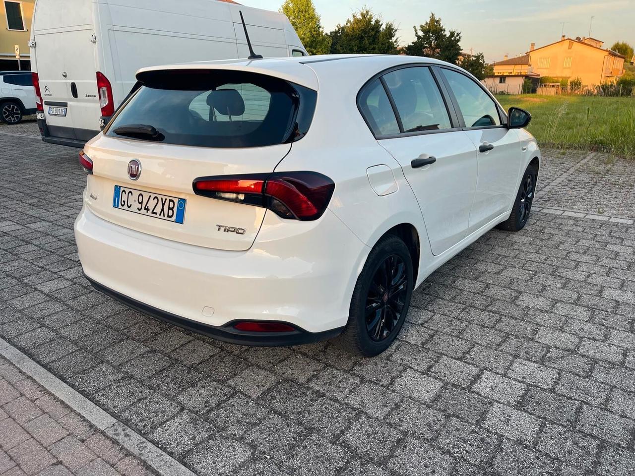Fiat Tipo 1.3 Mjt S&S SW S-Design