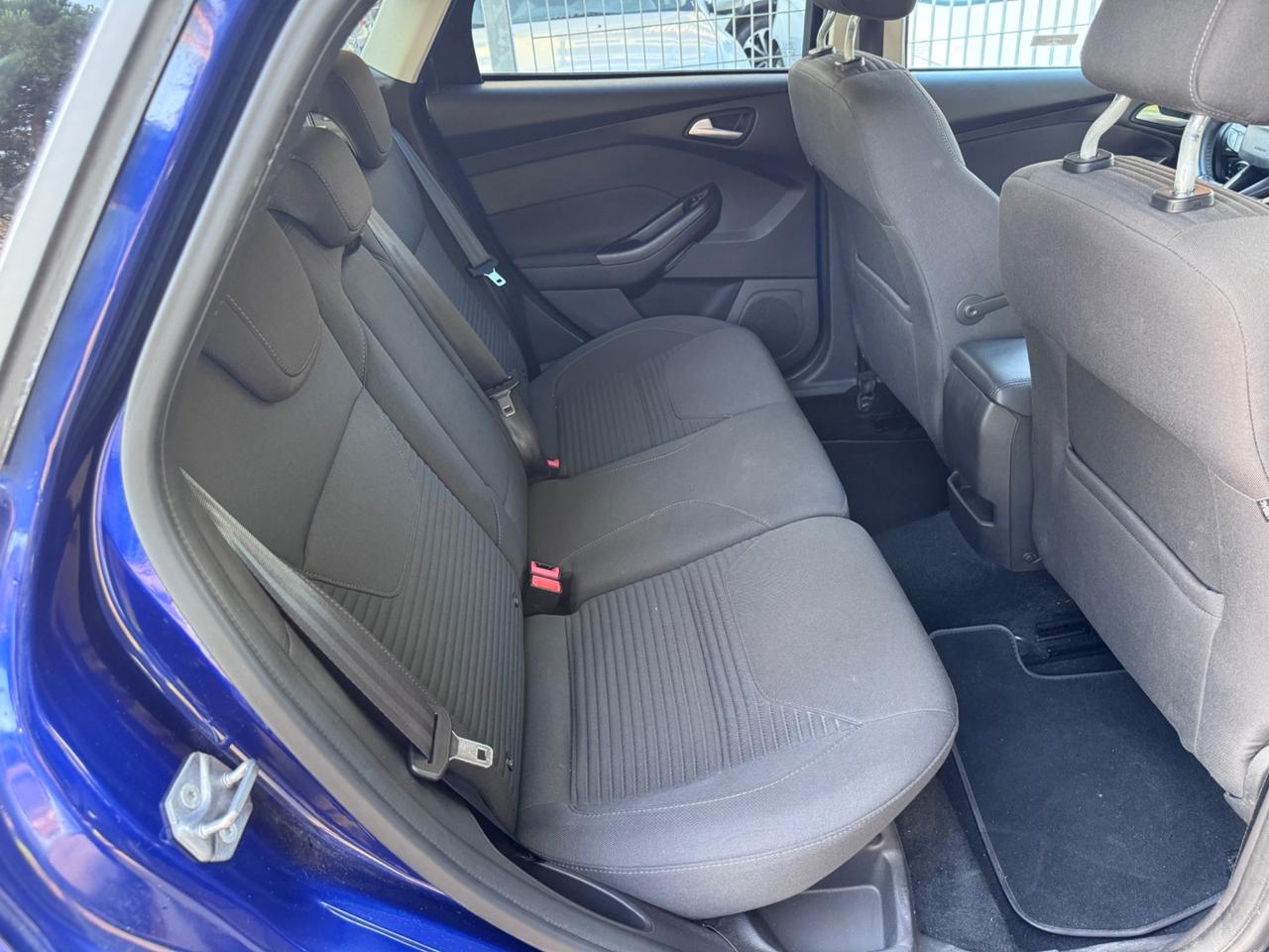 Ford Focus 1.5 TDCi 120 CV neopaten garanzia 12 mesi