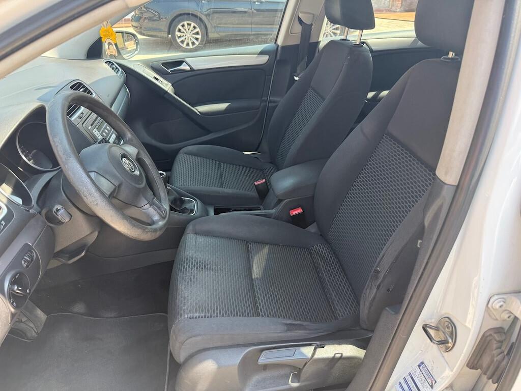 Volkswagen Golf 1.6 5p. Trendline GPL