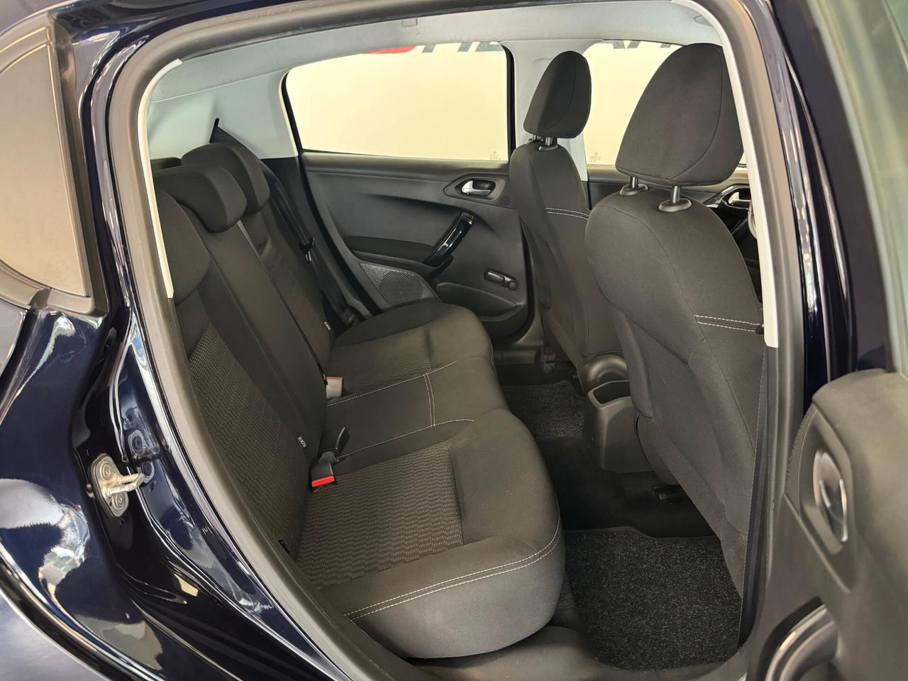 Peugeot 208 PureTech 82 5 porte Active 40.000 KM NEOPATENTATI