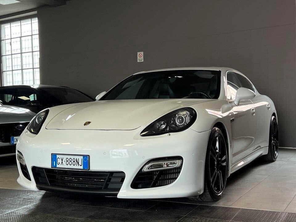 Porsche Panamera 4.8 Turbo S 550cv