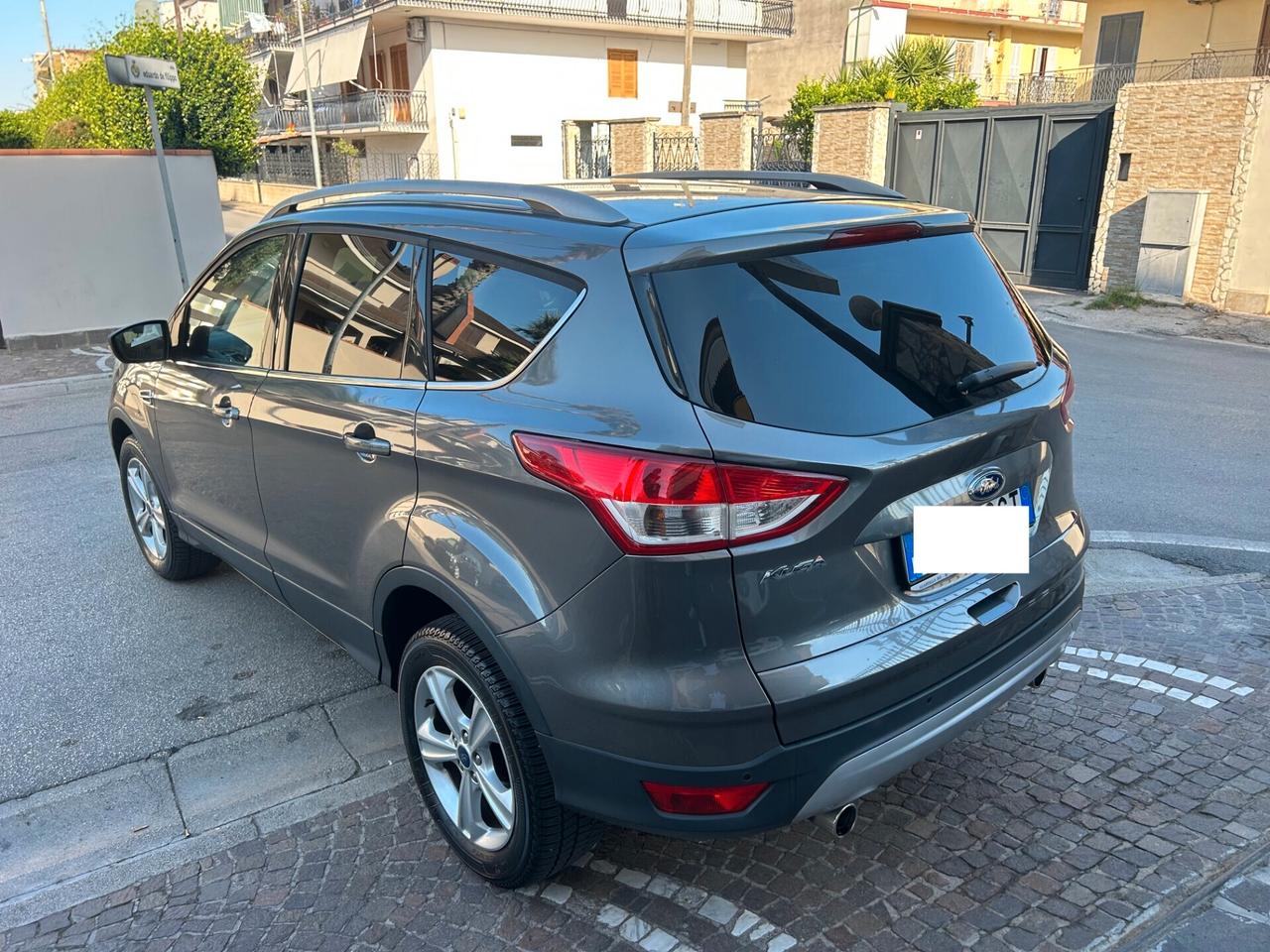 Ford Kuga 2.0 TDCI 140 CV 4WD Titanium