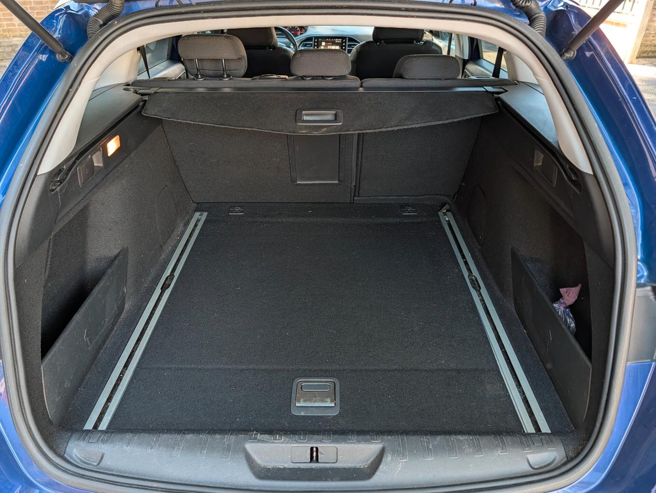 Peugeot 308 PureTech Turbo 130 S&S SW Allure