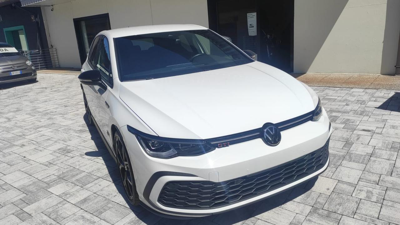 VOLKSWAGEN GOLF GTI 2.0 TURBO BENZINA 245CV MANUALE