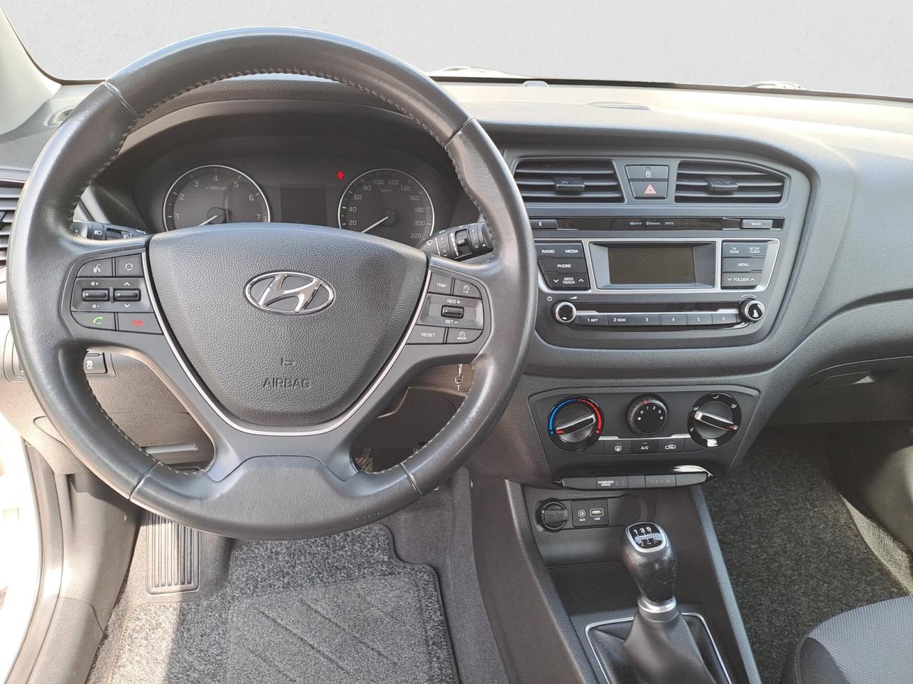 HYUNDAI i20 2ª serie - i20 1.2 84 CV 5 porte Comfort