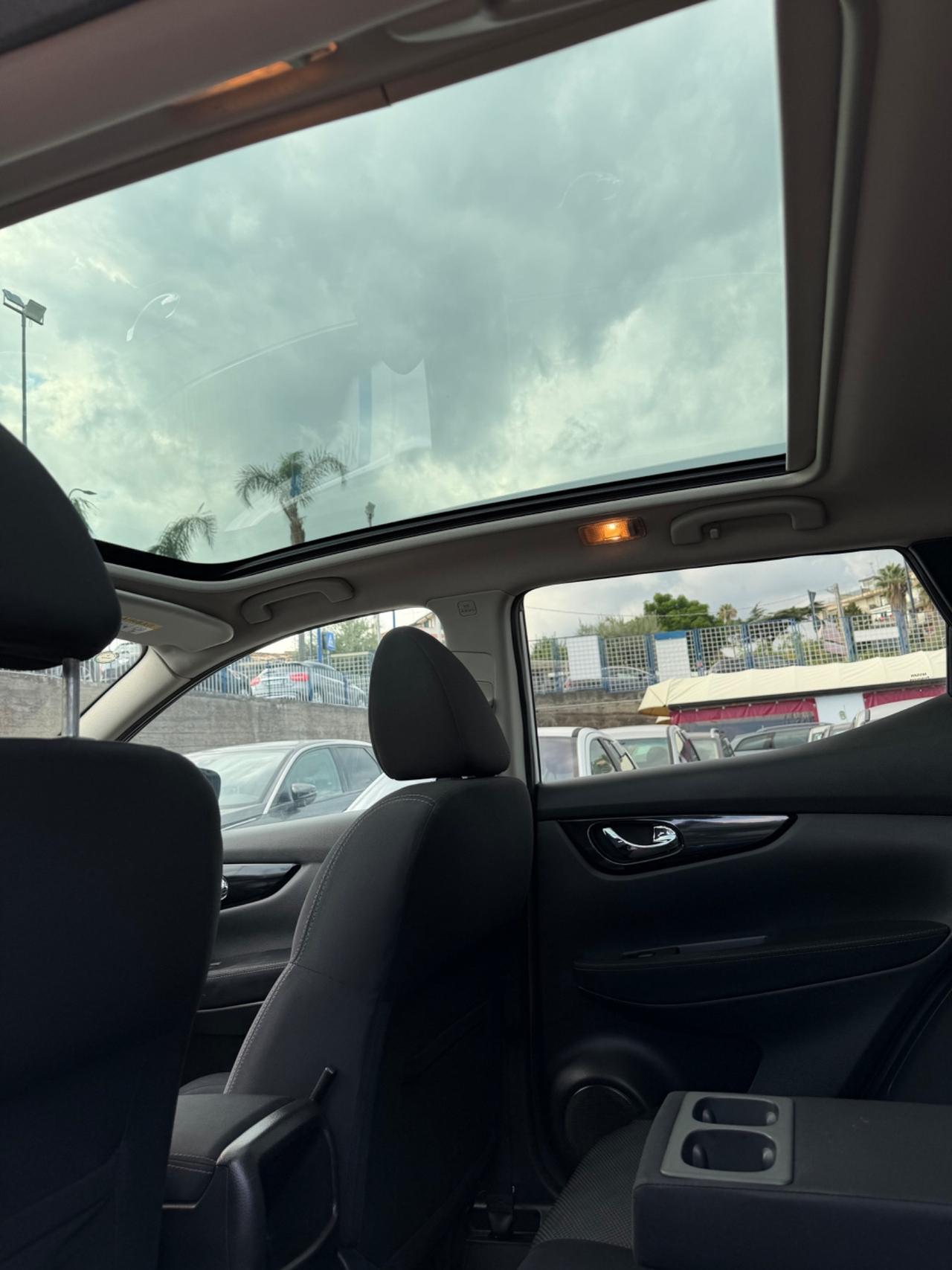 Nissan Qashqai 1.5 dCi 360 Tekna+