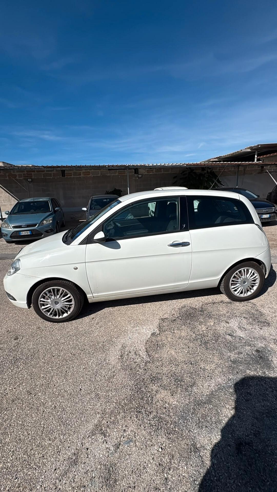Lancia Ypsilon 1.2 Platino UNIPRO SOLO 67000KM