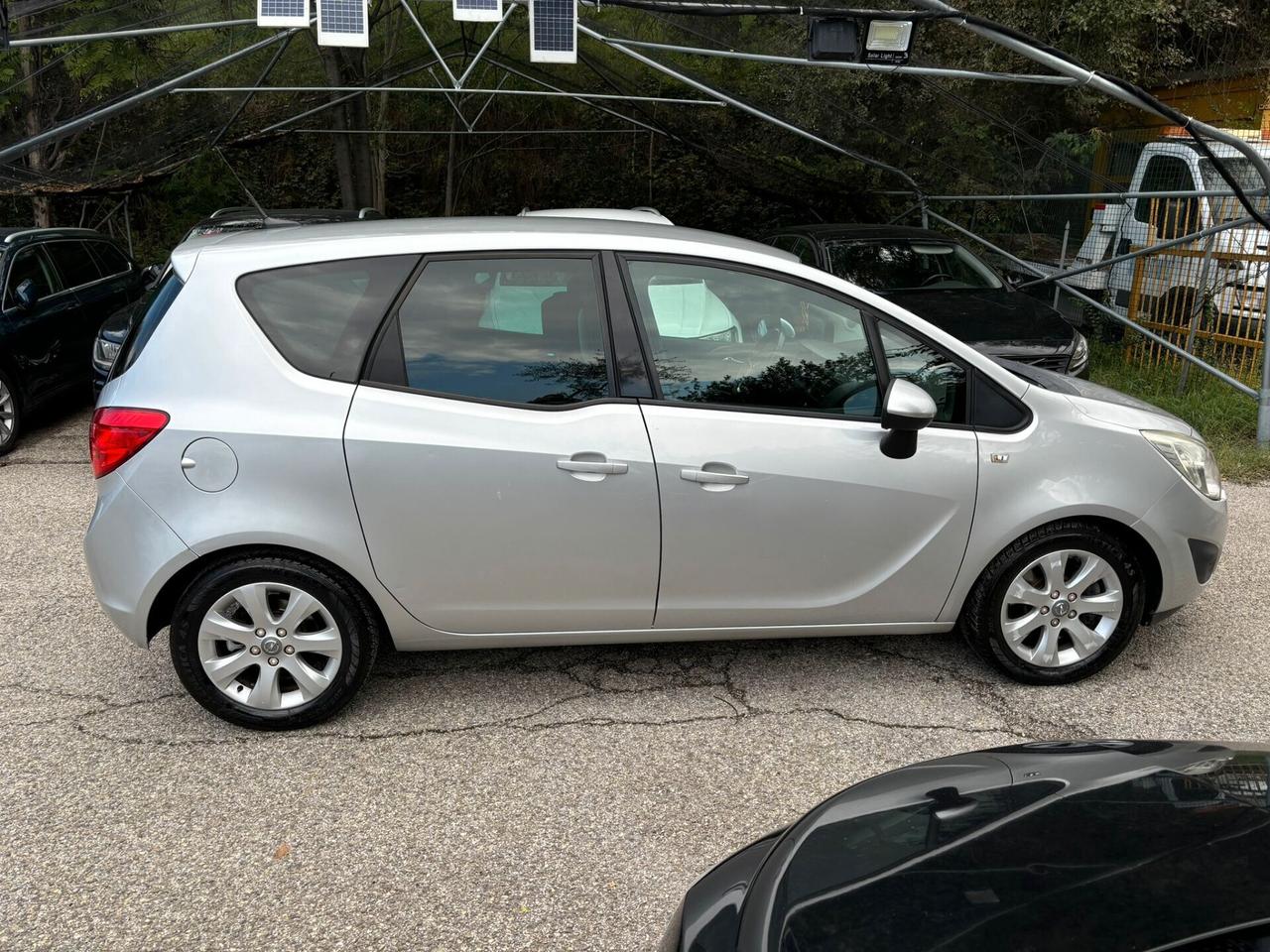 Opel Meriva 1.7 CDTI Cosmo ok Neopatentati