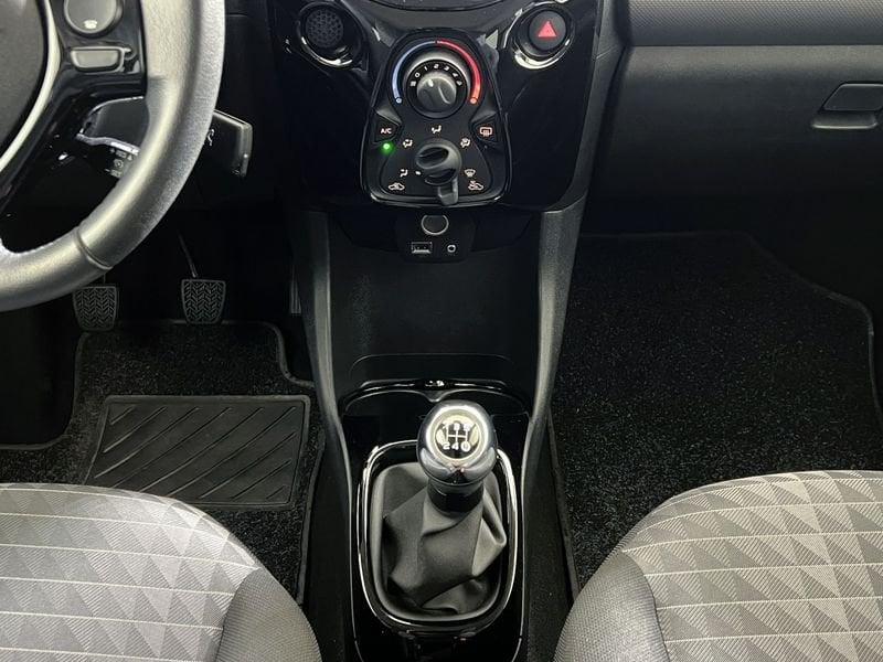 Peugeot 108 VTi 72 S&S 5 porte Allure
